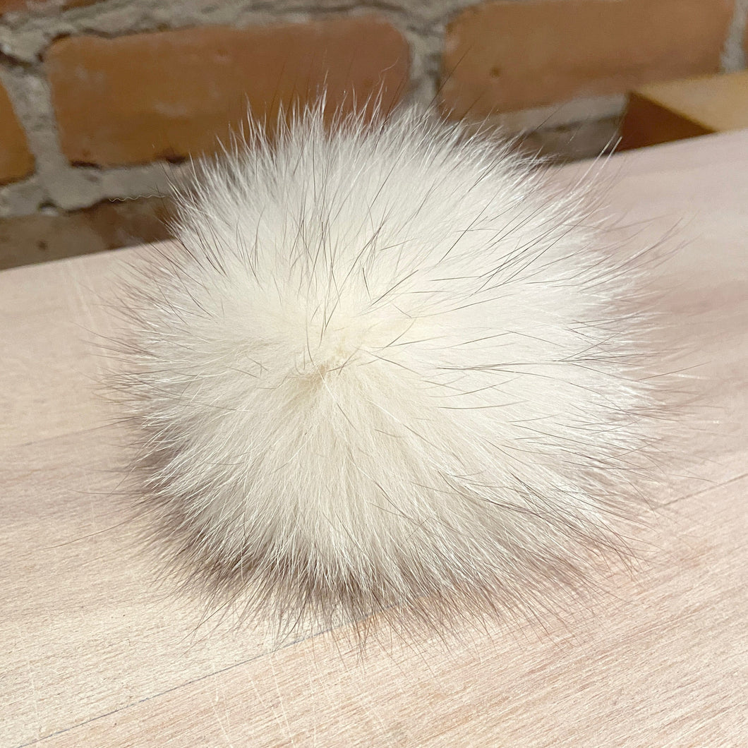 Ivory Natural Blue Fox Fur Recycled Hat Pom