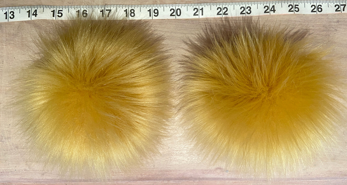 Golden Lamb Faux Fur Pom, 5 Inch