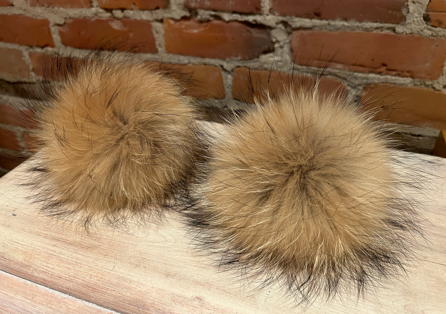 Jumbo Beige Finn Raccoon Fur Pom, 7 Inch