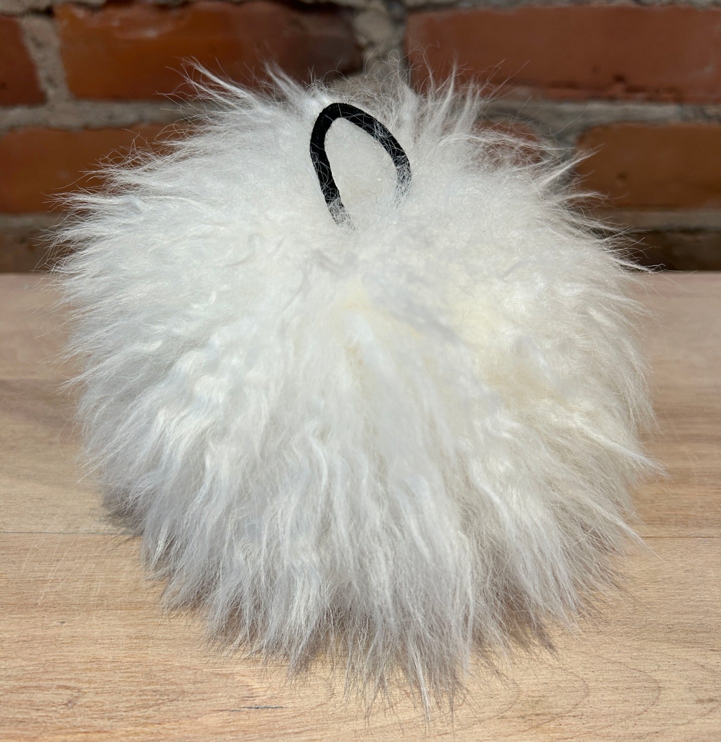 Jumbo White Lamb Pom, 7 Inch