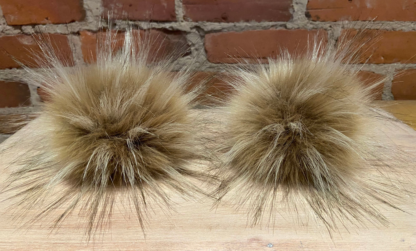 Honey Gold Faux Fur Pom, 5 Inch