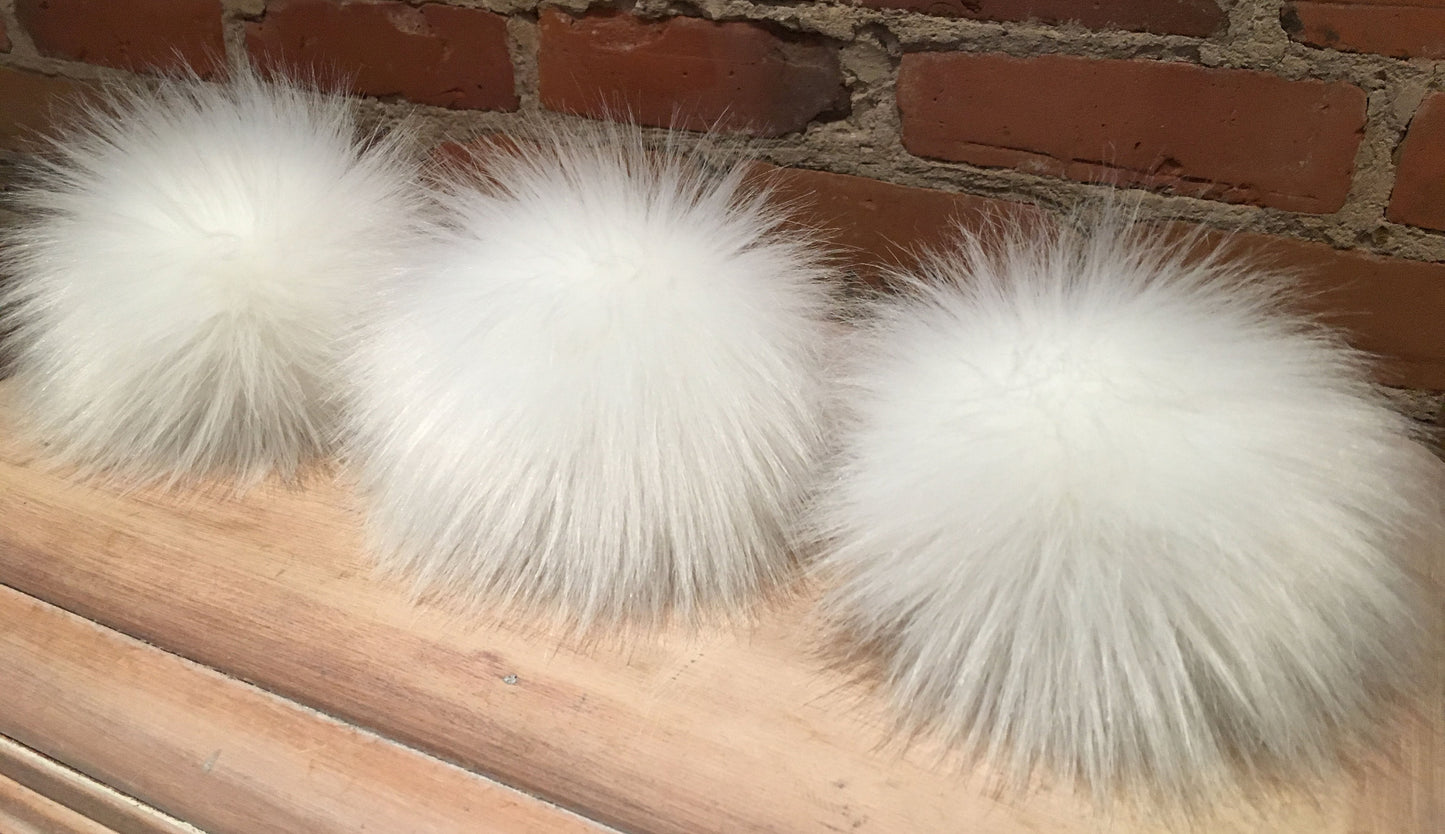 Bright Pure White Lamb Faux Fur Pom, 5 Inch