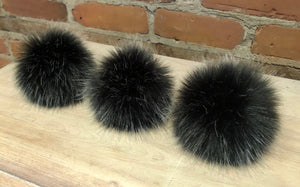 Black Silver Pom Pom, Small Dark Silver Faux Fur Pom for Children's Winter Beanie, Detachable Faux Fur Ball, Knitting Crochet Craft Supplies